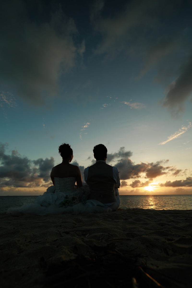 ウェディングドレス（チャペル・ビーチ・サンセット）