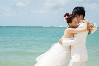 南国らしい鮮やかな自然の中で