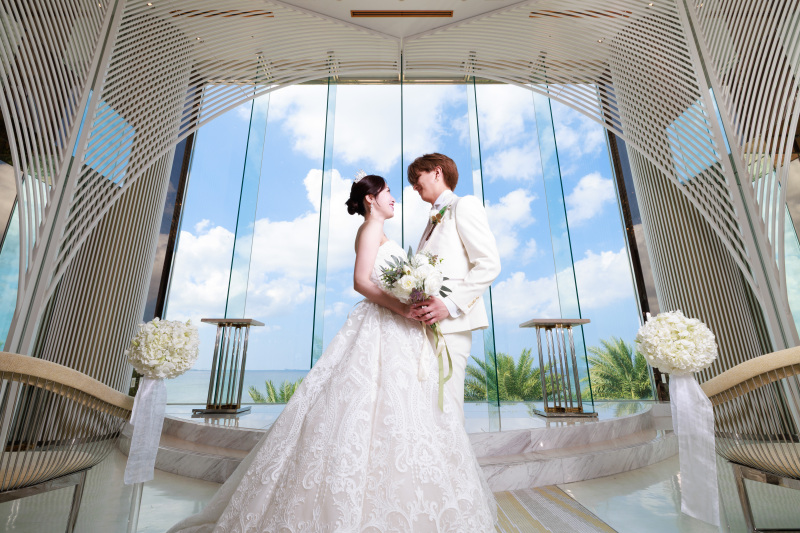 輝く未来に、ふたりの幸せに、弾む心が伝わります♪