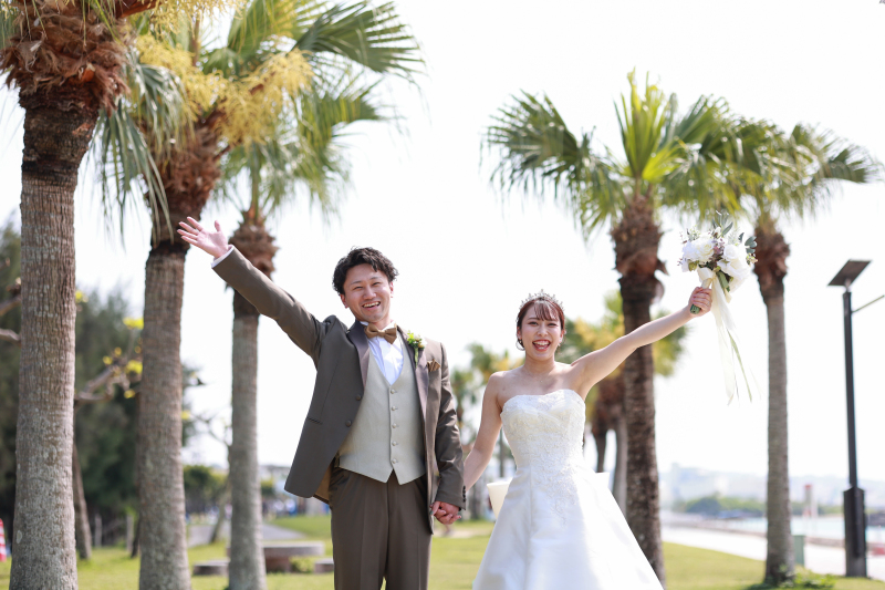 南国の風に包まれて笑顔いっぱいのおふたり♪