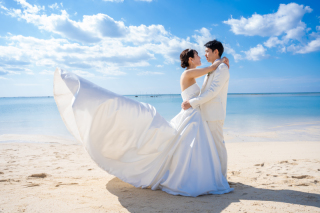 ウエディングドレス(チャペル＆ビーチ)