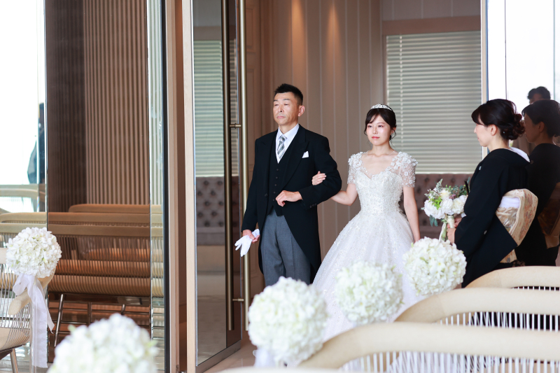 チャペルの扉OPEN☆*花嫁さまとお父様のご入場