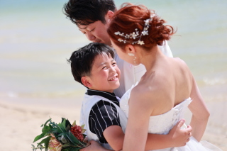 家族でステキな思い出を♡【チャペル＆ビーチ】