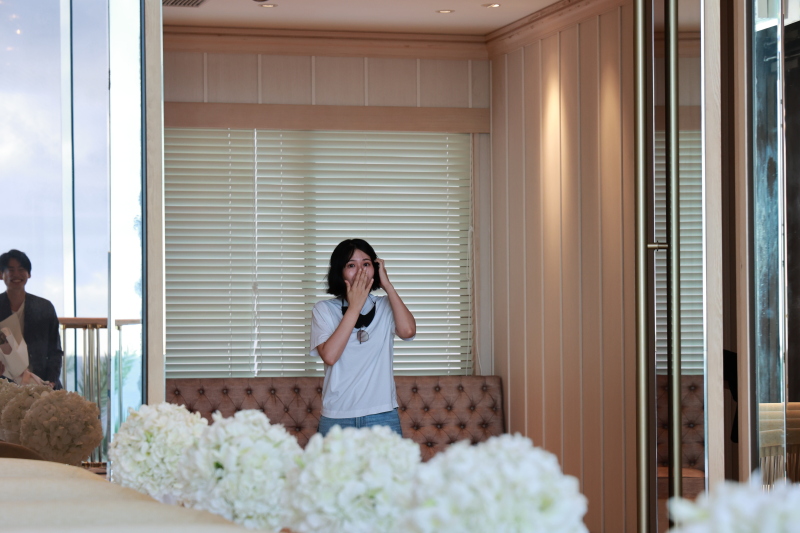 扉を開けると・・