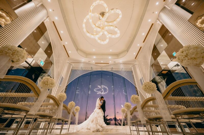 まるで絵画のよう、息をのむ様な美しいチャペル全景