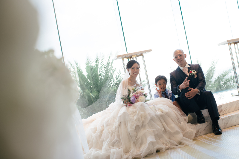 温かく優しい雰囲気につつまれて、ご家族の記念撮影