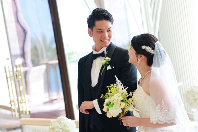 〈撮影スタート☆〉顔を見合わせて微笑む ふたり