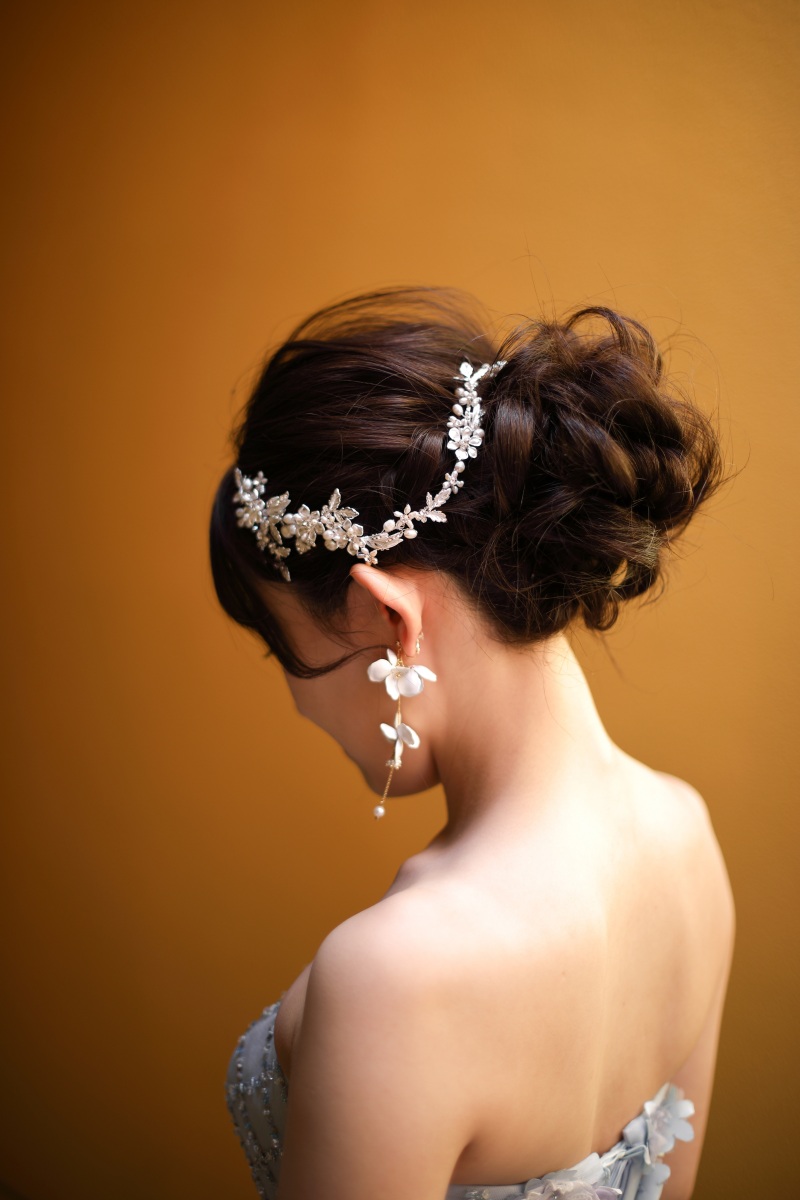 新婦様の後ろ姿