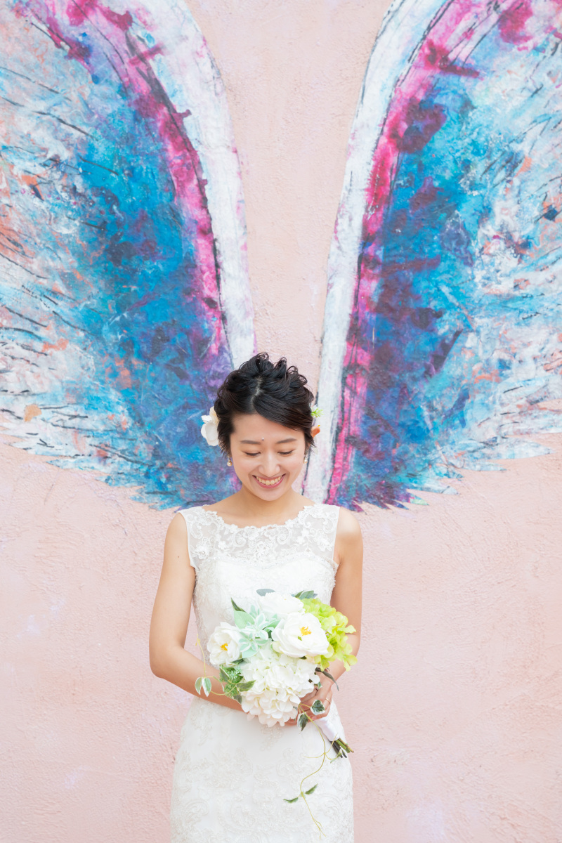 新婦様の背中から天使の羽が・・・!