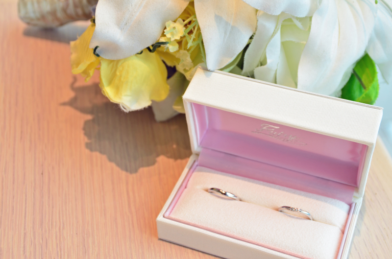 お２人の様に煌めくリング