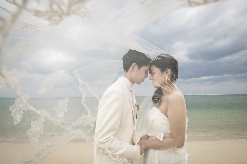 海とベールに包まれて