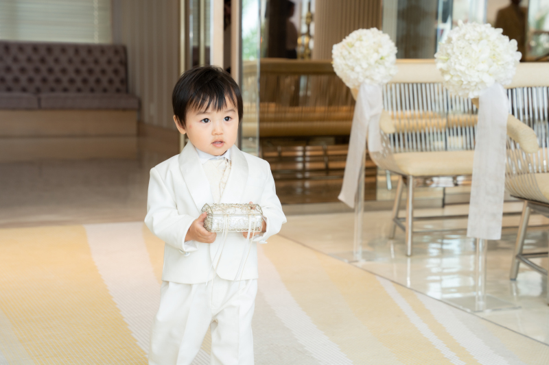 ⸜❤︎⸝幸せの輪を運ぶ - 結婚式のリングボーイ