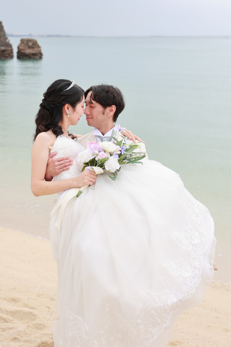 2人のシルエットが言葉にできないほどロマンチック