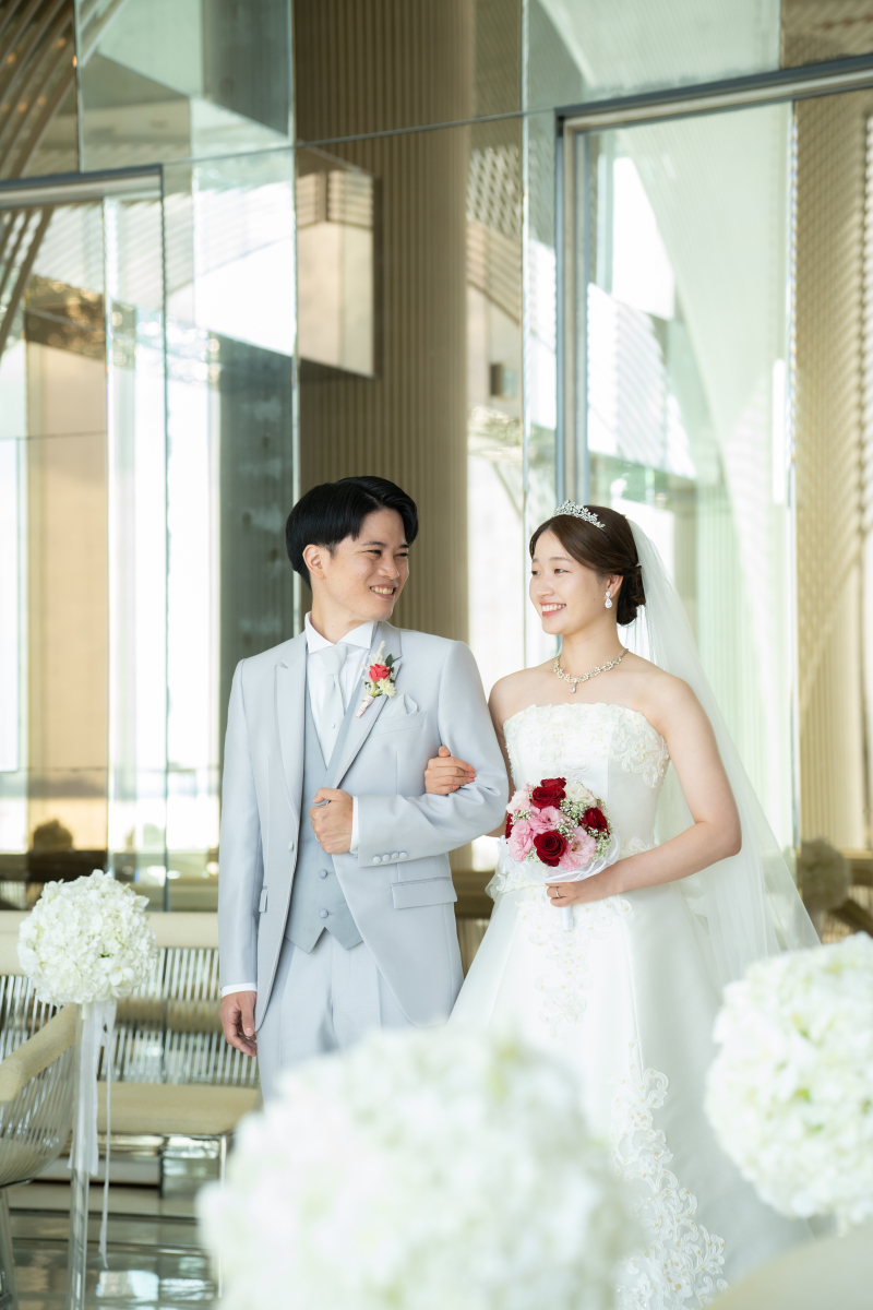 〈挙式風シーンの撮影〉挙式で欠かせない入場シーン