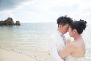 煌めく空の下で