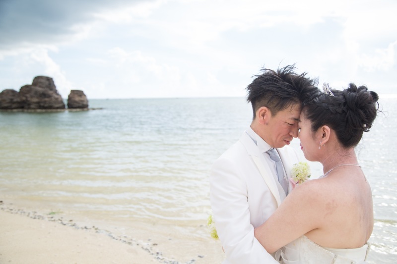 煌めく空の下で