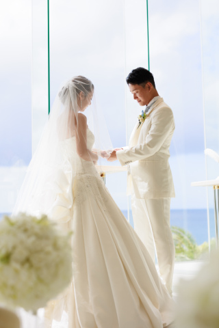 ウェディングドレス＆カラードレス(チャペル＆ビーチ)