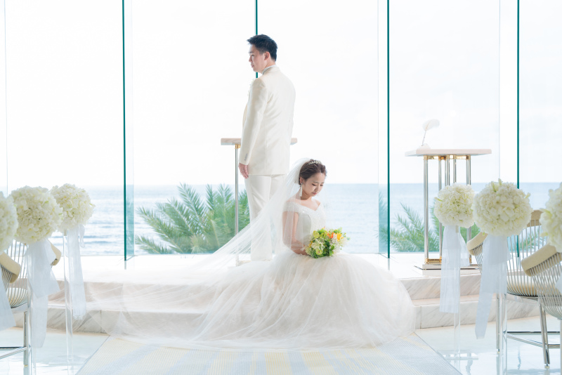 お座りショット♪