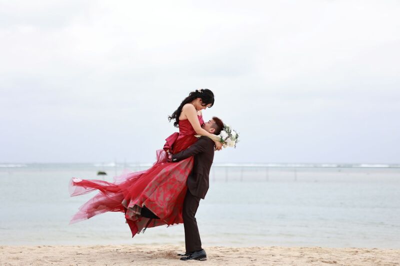 幸せいっぱい♡笑顔と愛の沖縄ウエディング