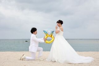 ビーチ＆チャペルで過ごす、笑顔が絶えない特別な一日