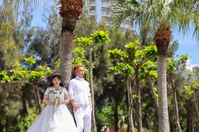 南国の風を感じながら、永遠に忘れない2人の思い出