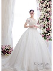 運命の1着がきっと見つかる！豊富なバリエーション♪