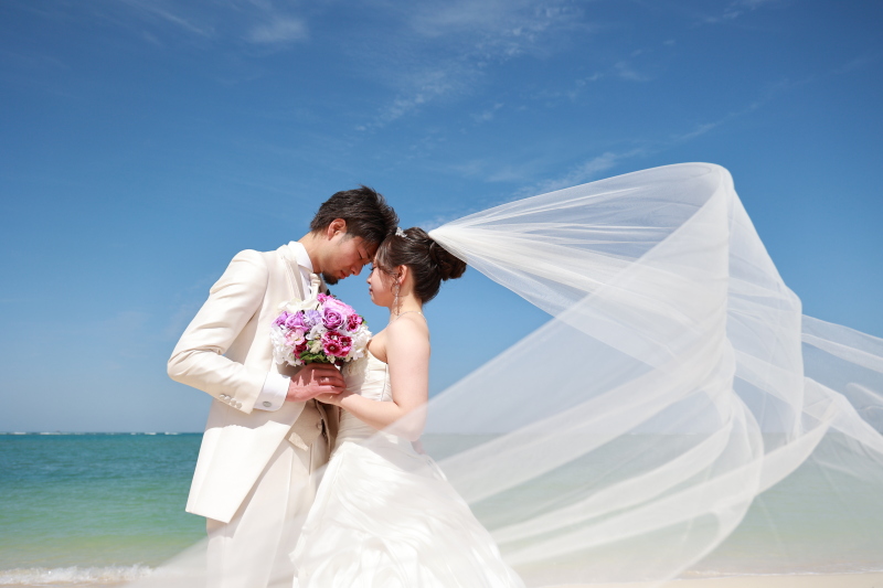 ルミエール北谷サロン_BEACH×WEDDING　DRESS