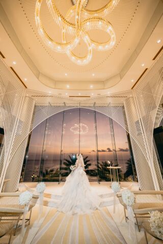 ルミエール北谷サロン_サンセット撮影~沖縄の砂浜と夕日が生み出す原色~&ナイトチャペル