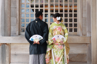 ルミエール北谷サロン_和装＆琉装①～日本らしさの和・沖縄の琉球の文化を感じて～