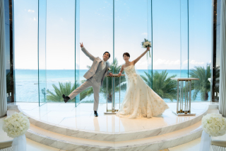 ルミエール北谷サロン_CHAPEL&times;WEDDING　DRESS