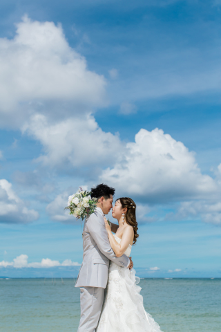 ルミエール北谷サロン_BEACH×WEDDING DRESS