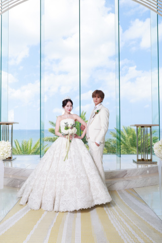 ルミエール北谷サロン_CHAPEL&times;WEDDING　DRESS