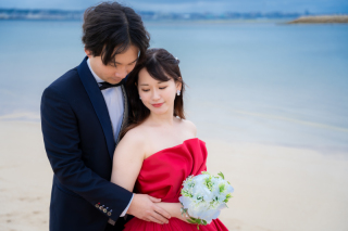 ★年末年始早得割★2025年12月～2026年1月撮影限定 ＊チャペル＆ビーチフォト＊洋装2ペア＊ヘアチェンジ付＊100カット！