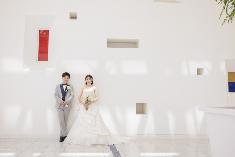 チャペルの壁でカジュアル撮影!