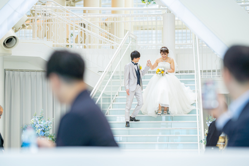 いよいよ挙式スタート!