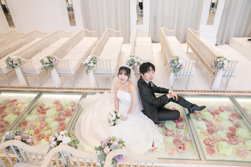 バージンロードの上から見上げて