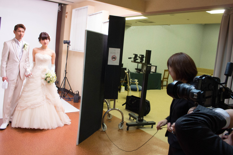 フォトグラファーのポージング提案で、モデル気分