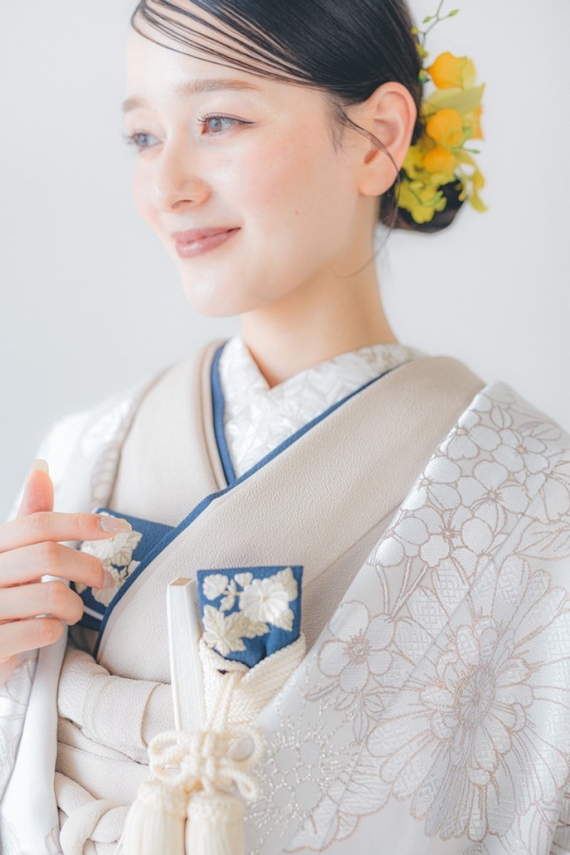 懐剣などの色小物も多数ご用意