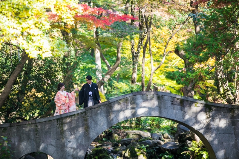 ワタベウェディング東京ベイフォトスタジオ_庭園で撮影できる