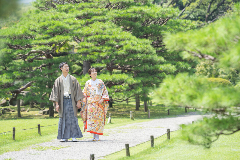 ワタベウェディング東京ベイフォトスタジオ_庭園で撮影できる