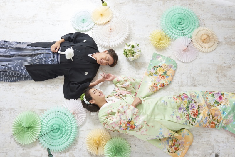 ペーパーファンで彩りを