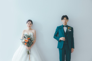 【夏得◆7-9月撮影限定】新婦2着(洋装）✦35％オフ✦スタジオ撮影プラン《全データ付》