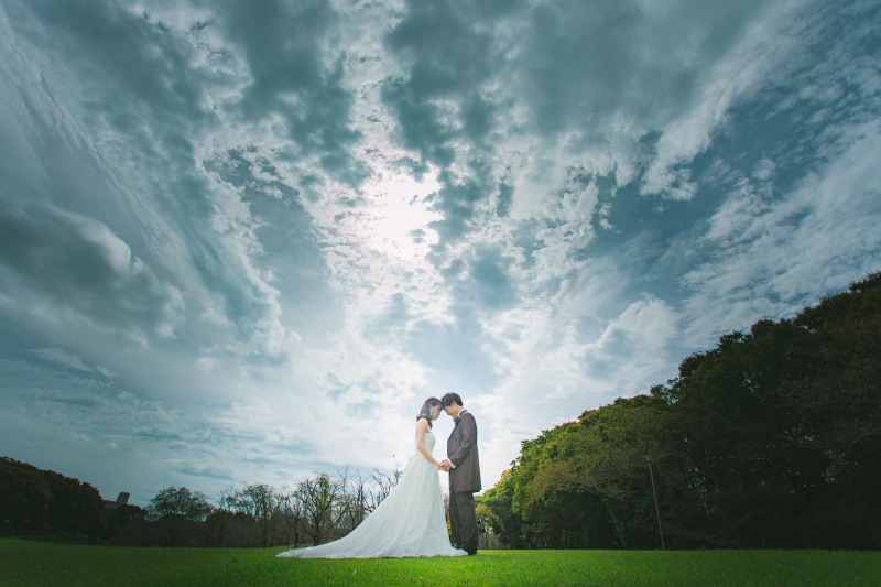 広がる空！白い雲！