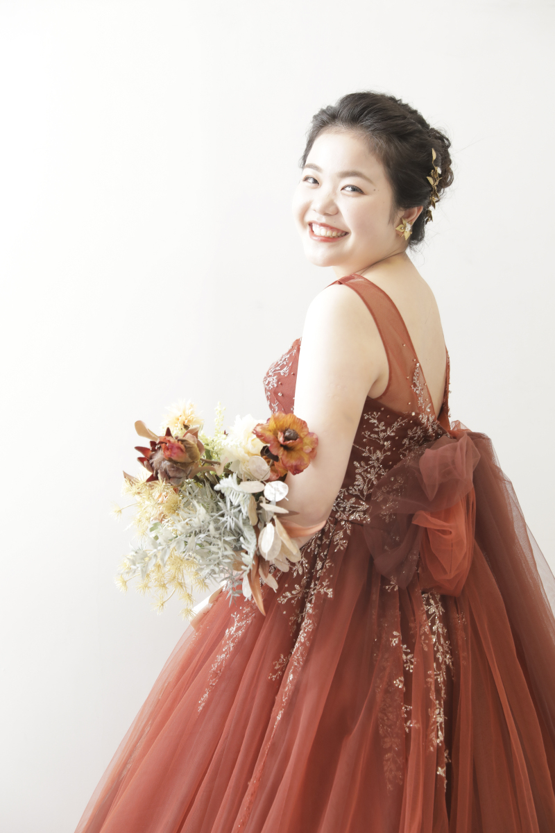 付属アイテムで自由自在な衣裳？！