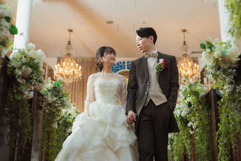 光が差し込むチャペルで