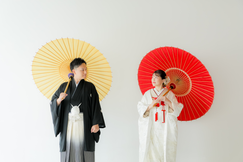 和傘で和装らしいお写真も