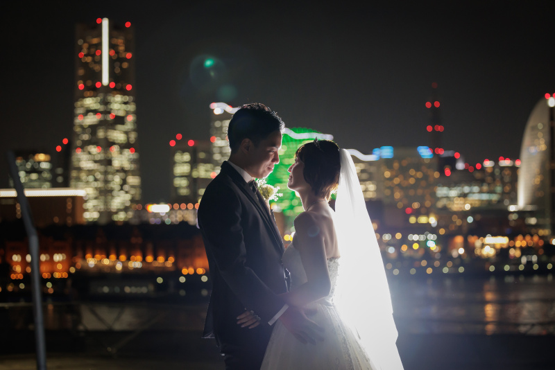 光を使ったショットでお二人の空間を