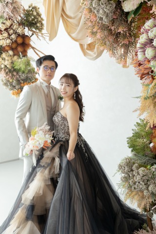 ドライフラワーの背景で華やかさアップ！