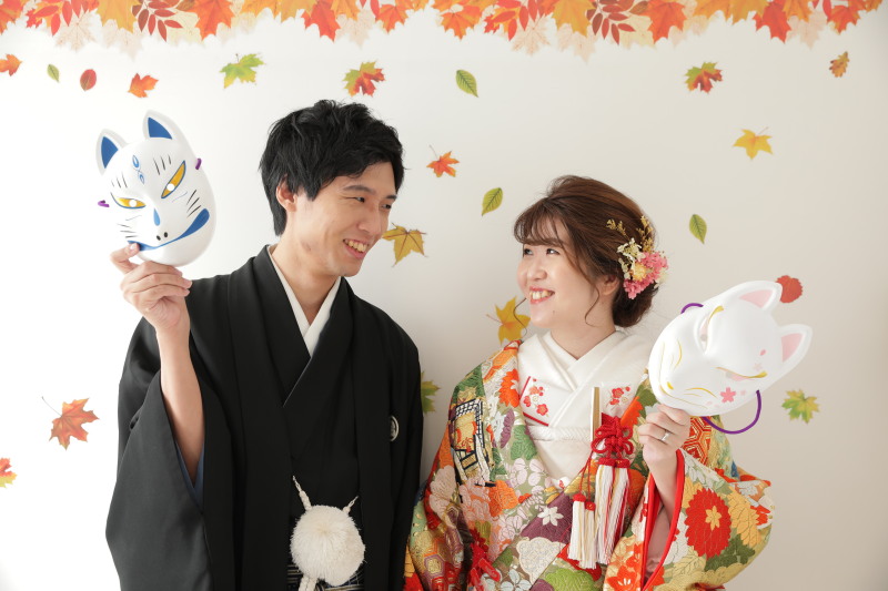 季節感ある背景で