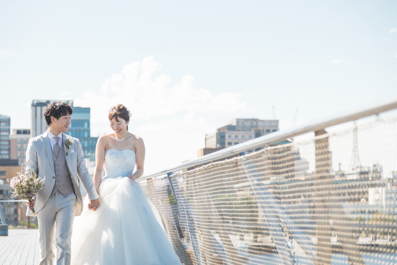 手を取り合って…♡